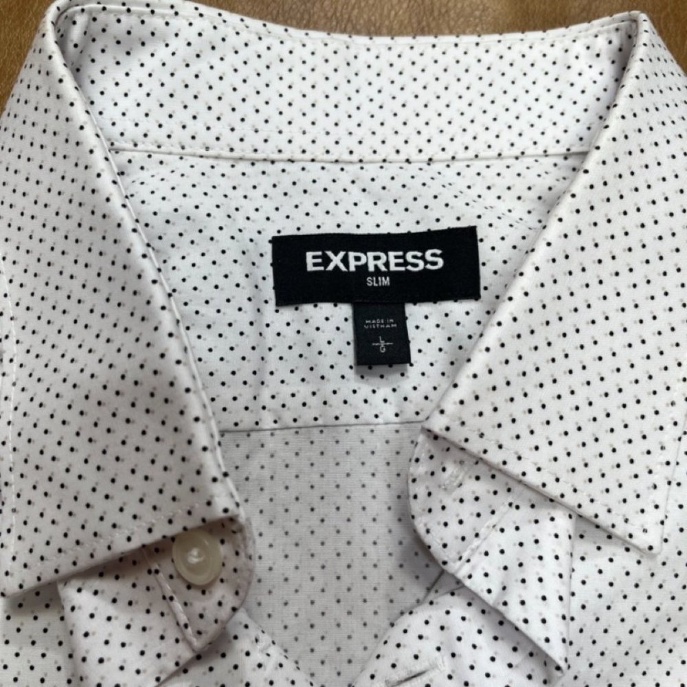 Express - White Patterned Button Up - Large - Picture 4 of 8